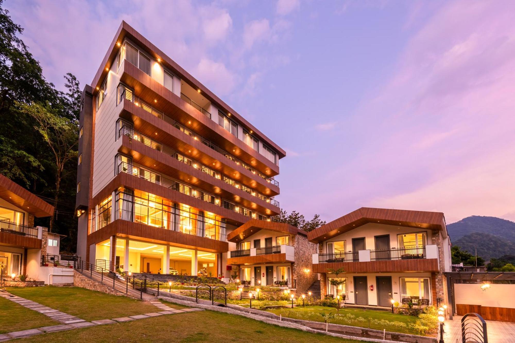 Dls Divine River Resort And Spa, Rishīkesh Esterno foto