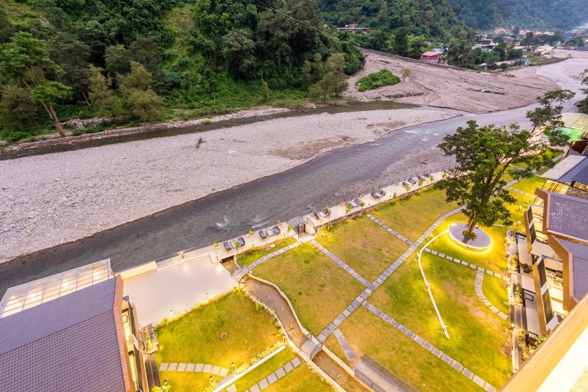 Dls Divine River Resort And Spa, Rishīkesh Esterno foto