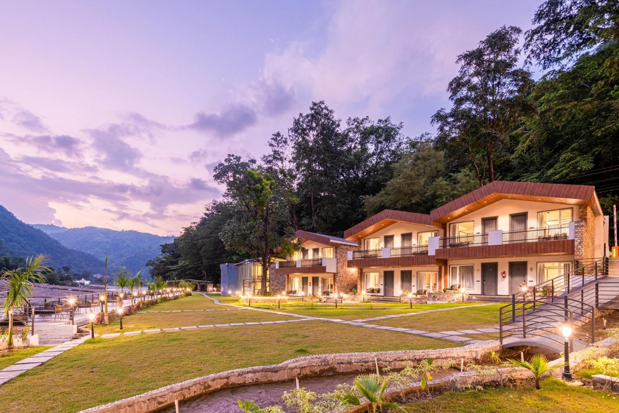 Dls Divine River Resort And Spa, Rishīkesh Esterno foto